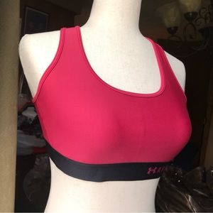 (281-1) Under Armour Sports Bra Compression
Criss Cross Back Size LG